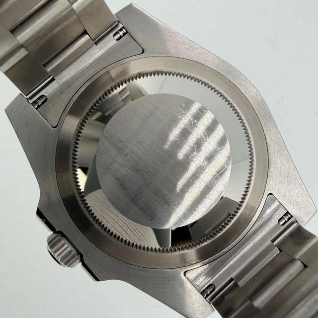 Rolex Submariner 116610 LN Image 4